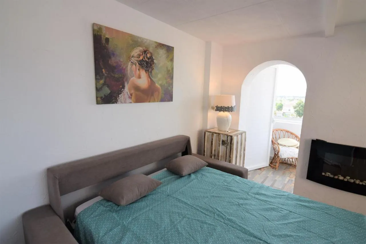 396-Studio Vue Marina Empuriabrava
